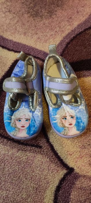 Сладурски детски сандали Леденото кралство