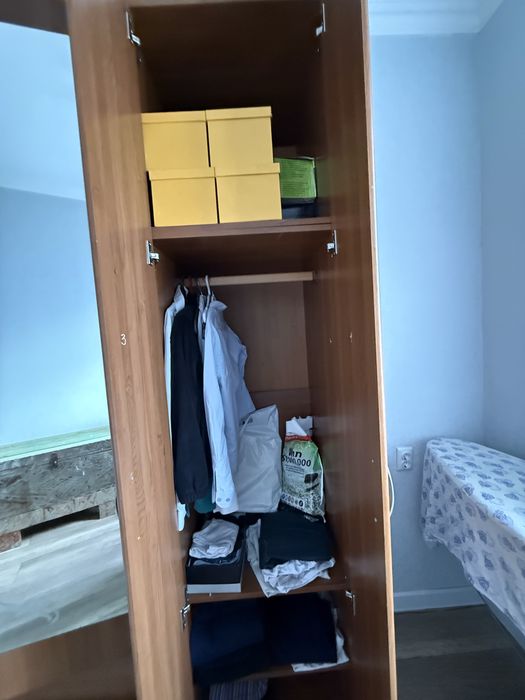 Пяти дверный шкаф