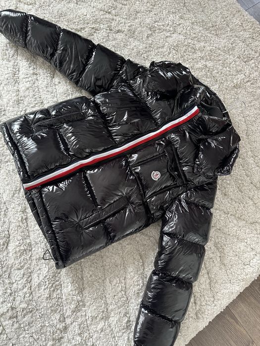 Geaca Montbeliard Moncler Model Nou Calitate Premium