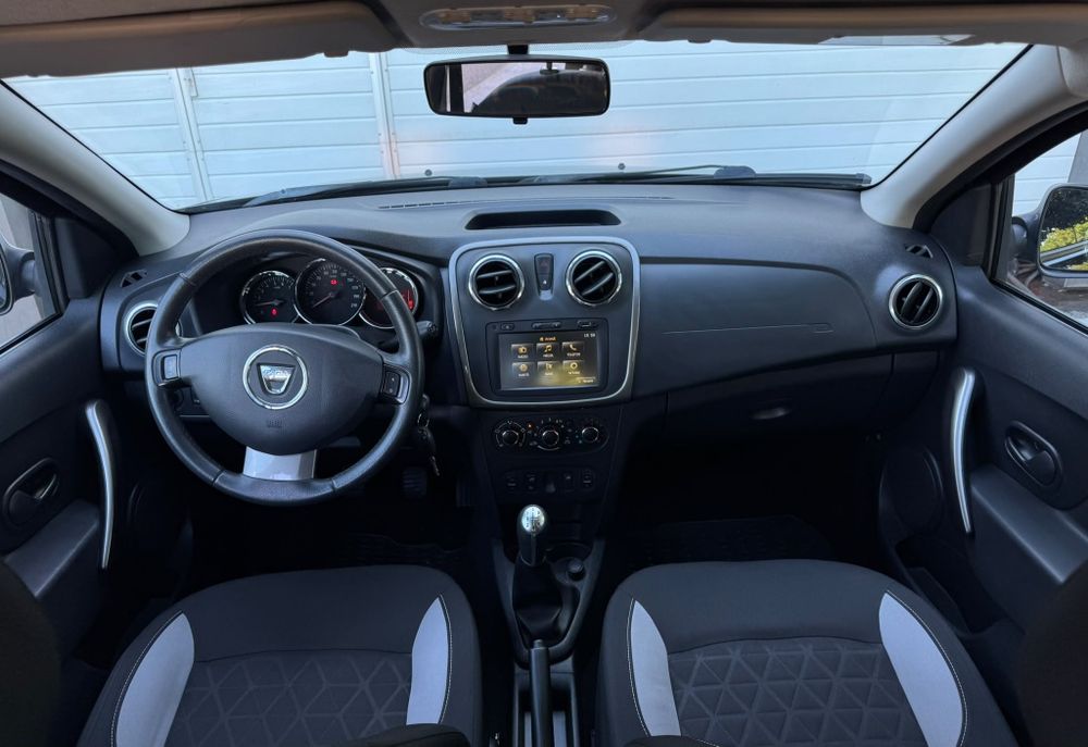 Dacia Sandero Stepway // 0.9Tce // 2015 // Clima // Senzor i// Pilot //