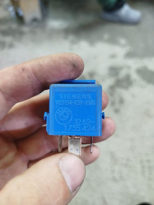 Датчик коленвала распредвала е34 сименс