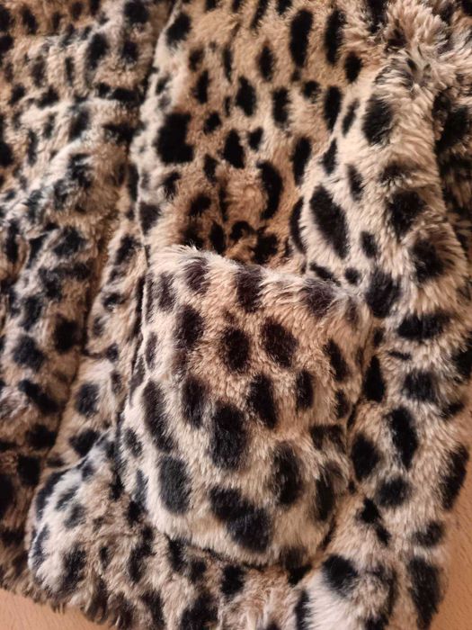 Топло детско палтенце с тигров принт