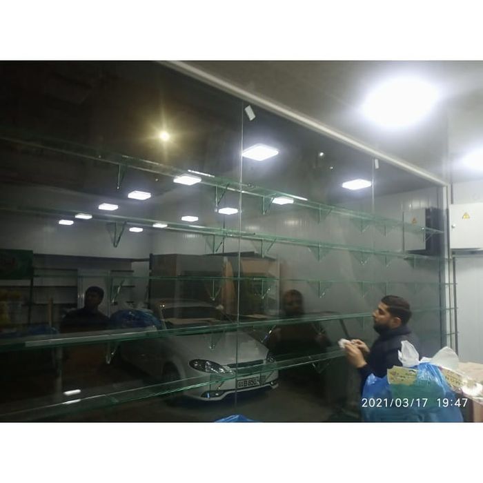 Стекло, витрина и полки, ойнадан витриналар