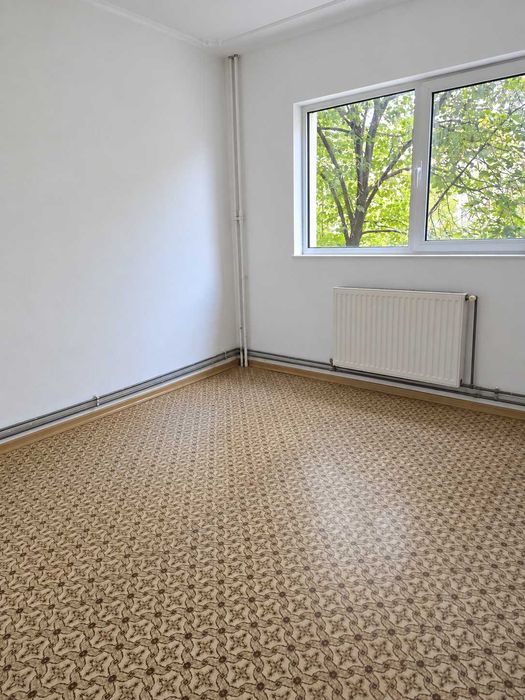 Vanzare apartament 2 camere decomandat