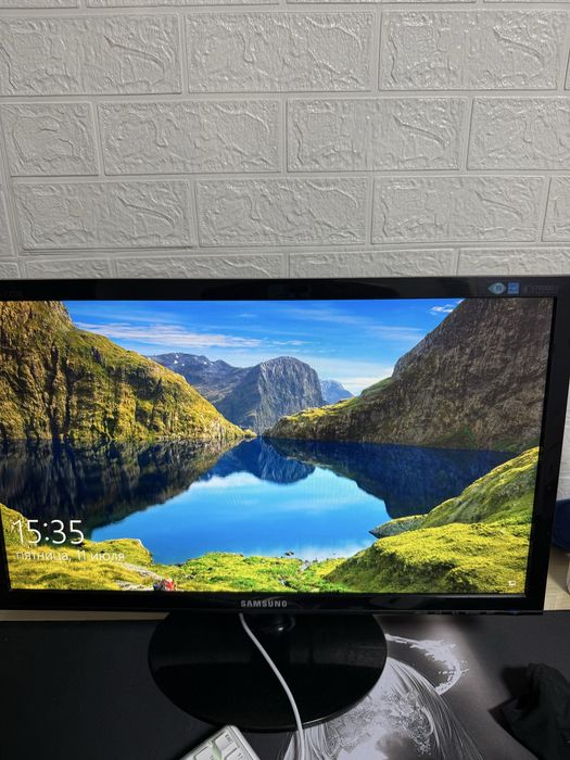 Игровой компьютер + акустическая система