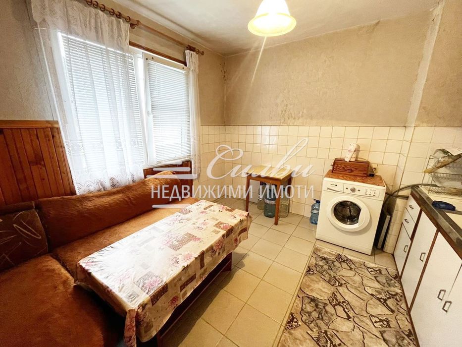 Продава се Тристаен апартамент в Шумен, Боян Българанов 2 - 85 кв.м за 591 €/кв.м - Снимка #7