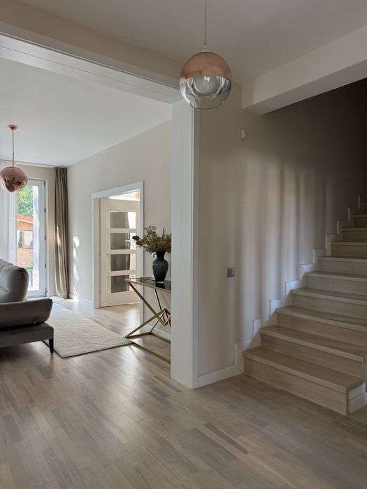 Vand casa in Mogosoaia langa padure