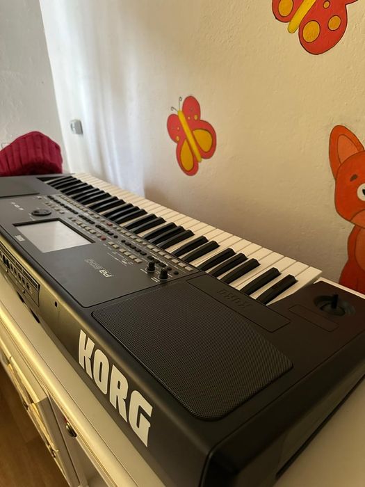 Синтезатор, KORG PA600