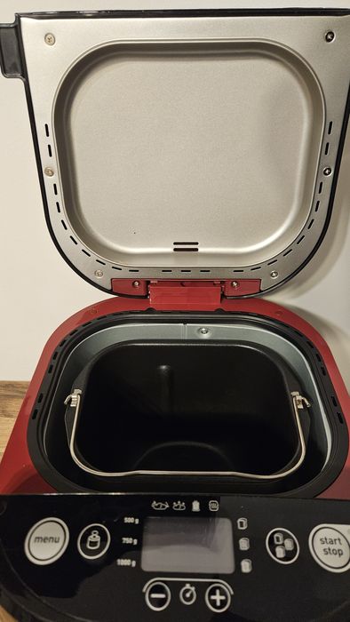 Mașină de făcut pâine Pain Plaisir PF220838, 700 W, 17 programe