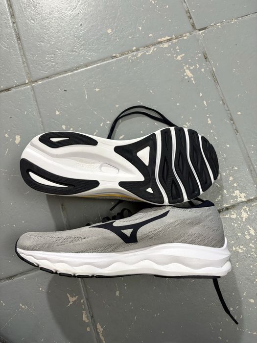 Mizuno Wave Impulse Barbat