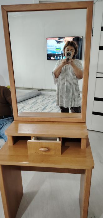 Продам зеркало в отличном состоянии