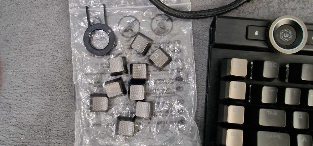 Оптично-механична игрална клавиатура K100 RGB — CORSAIR OPX — черен