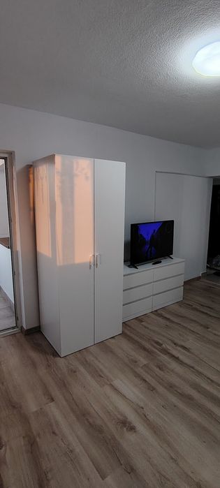 Închiriere garsonieră — fotografia 2
