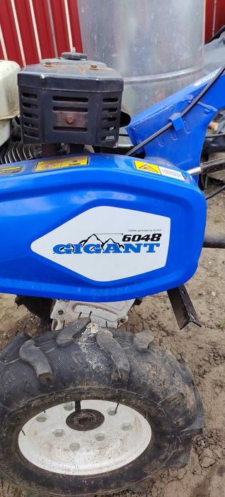 Motocoasă cu remorca și accesorii