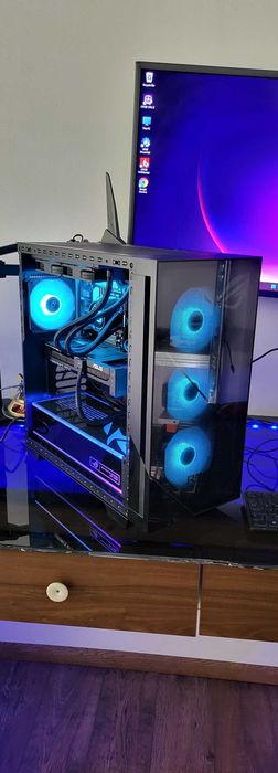 Gaming PC Statie de Lucru Intel I7 14700k RTX 5070