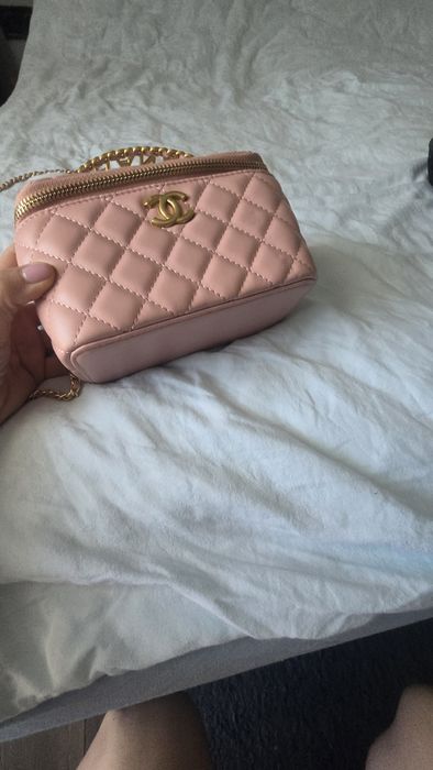Малка розова чанта Chanel