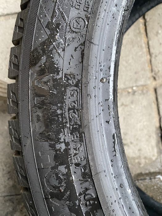 Комплект зимних шин yokohama