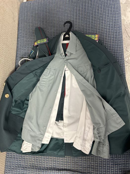 Продаю кадетскую форму