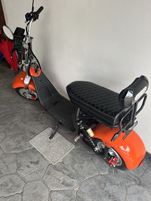 Vand scuter electric