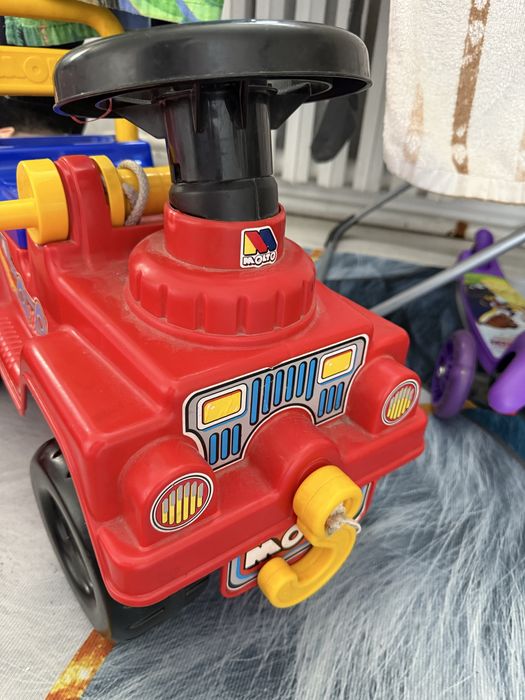 Продам машинки детские