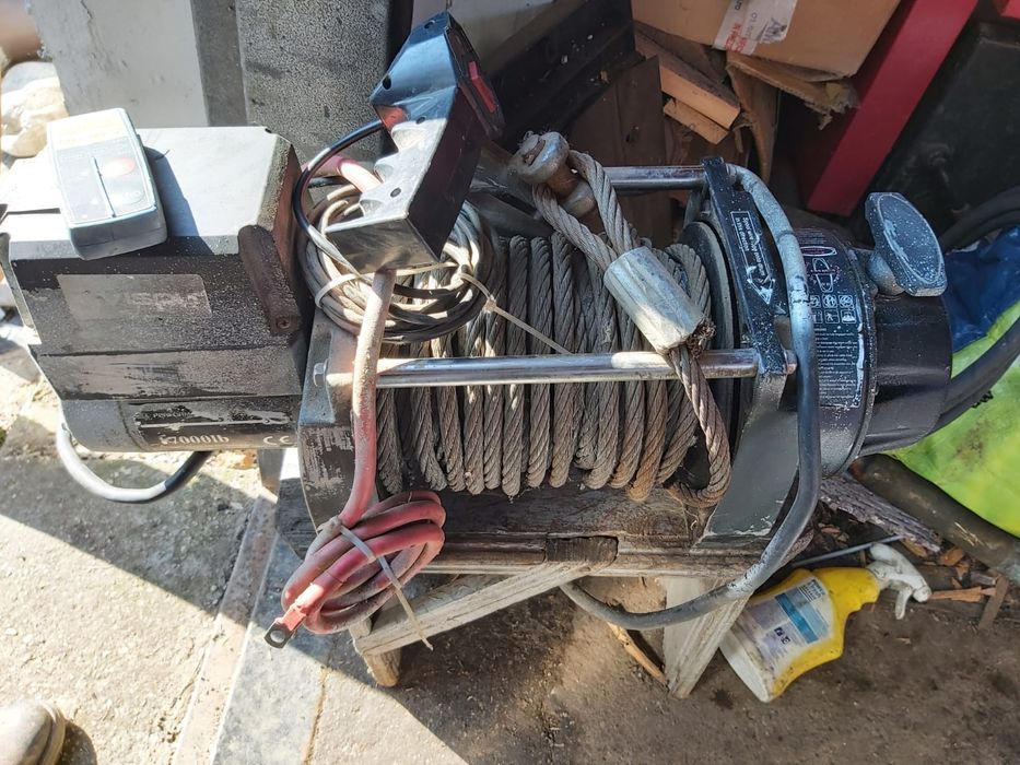 Troliu auto 12 v 17000lbs/7,7 tone