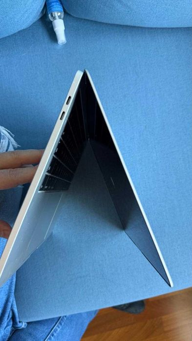 Macbook PRO 2019, Intel i5, 8 Gb RAM, 128 SSD