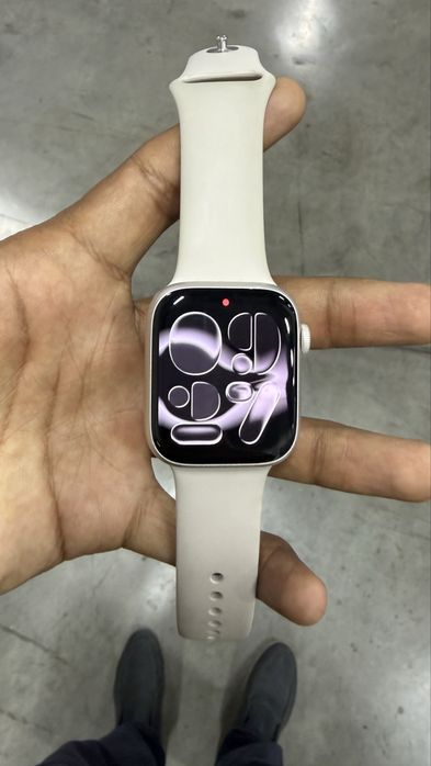 Срочно  Apple Watch 8 GPS 45 mm