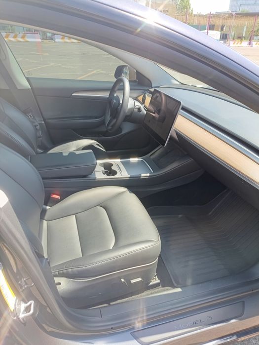 Tesla model 3 ( standart)