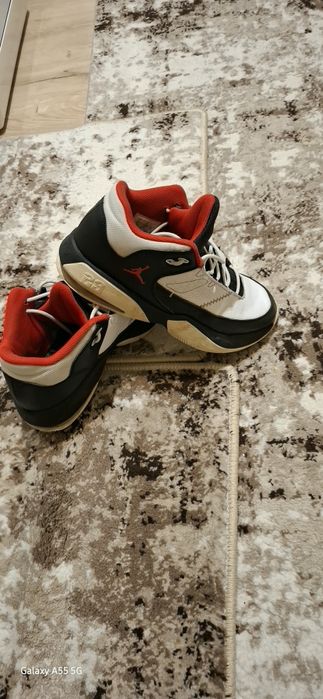 Adidași jordan uisex nr 41 interior 26 cm