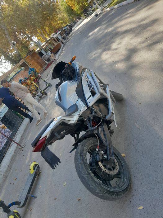 Elektronniy sportbayk kavasaki ninziya