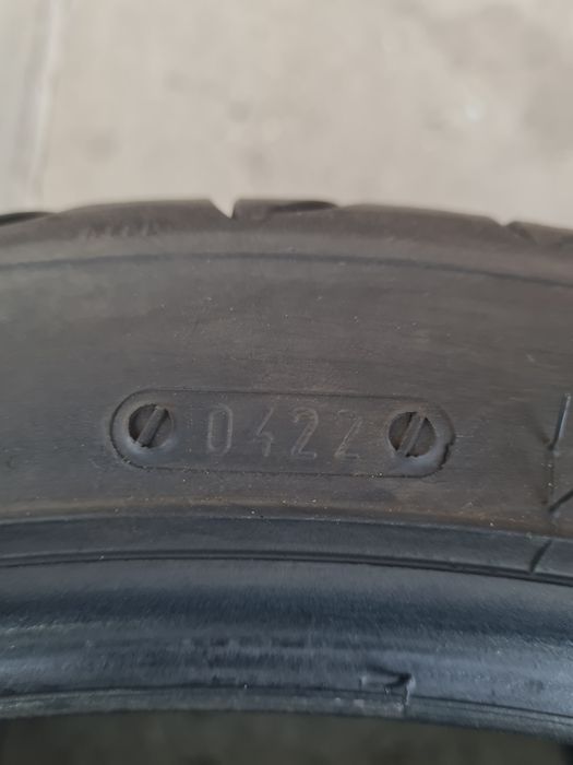 Летни гуми 2 броя RIKEN UHP 225 40 R18 дот 0422