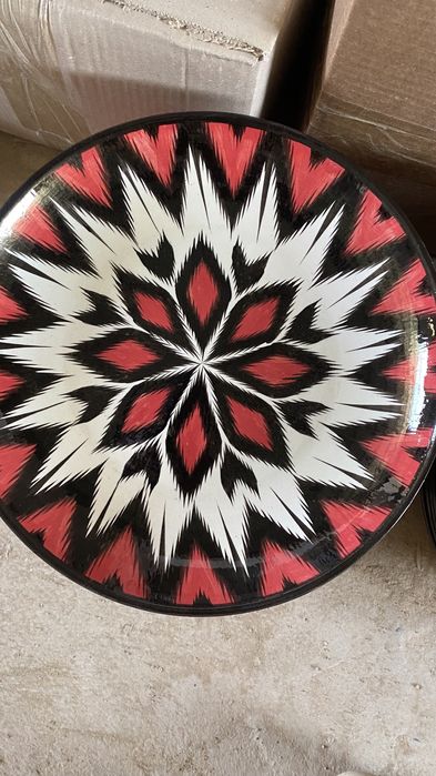 Rishton Atlass Tovoqlari