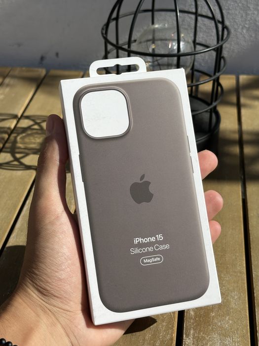 Husa IPhone 15 Silicone Case (Clay)
