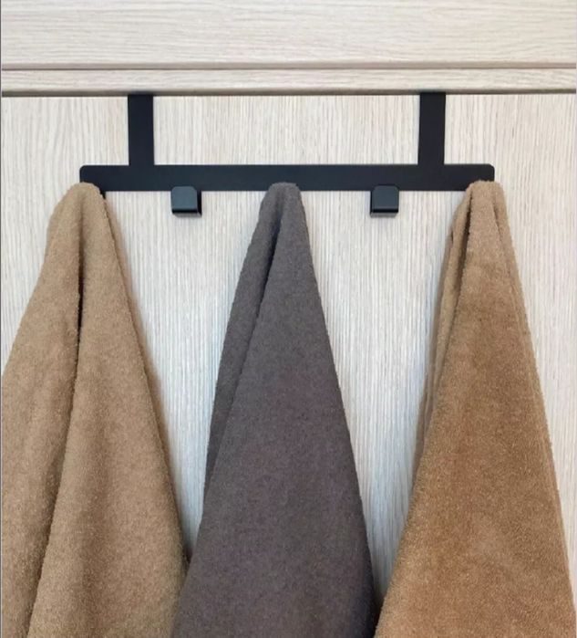 Продам вешалку на дверь/крючки