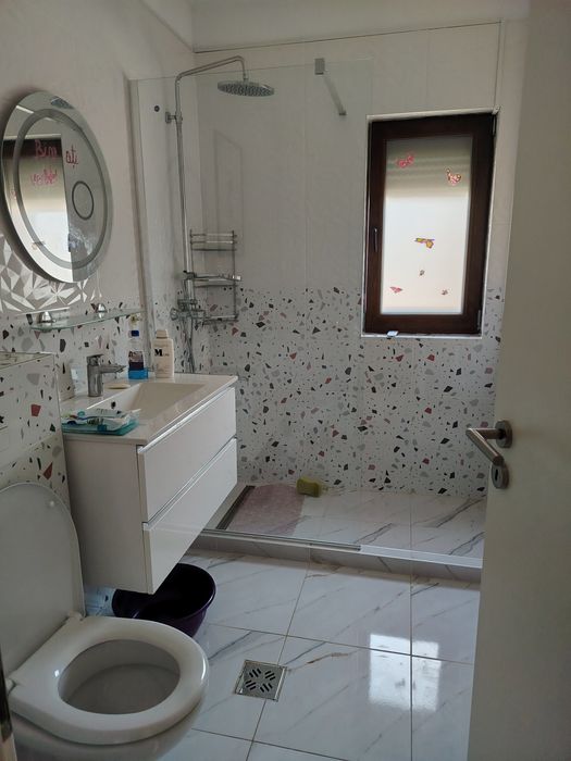 Vând apartament Sânpetru rezidence