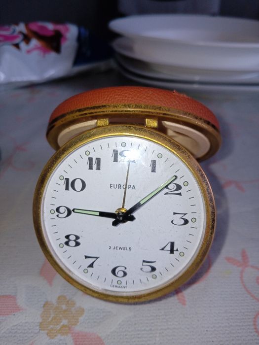 Două ceasuri vechi, stare buna, de colecție