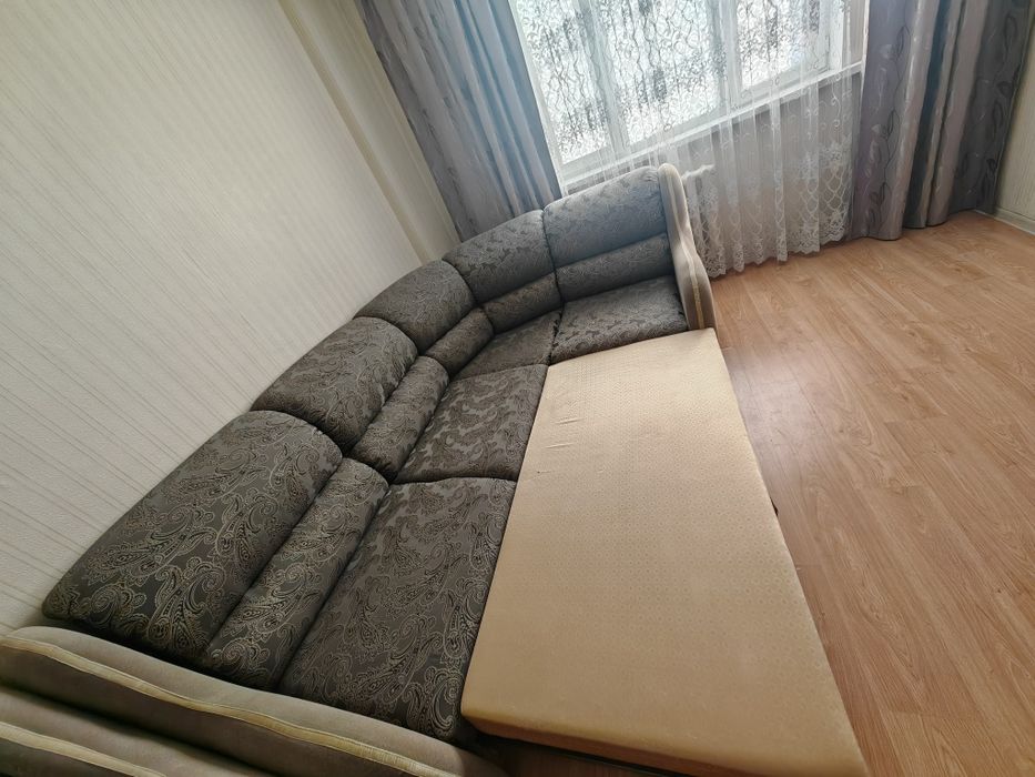 Продам диван угловой в отс