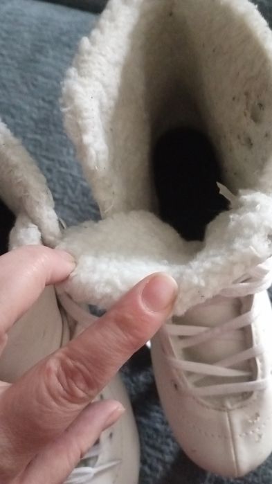 Коньки 35 по на девочку