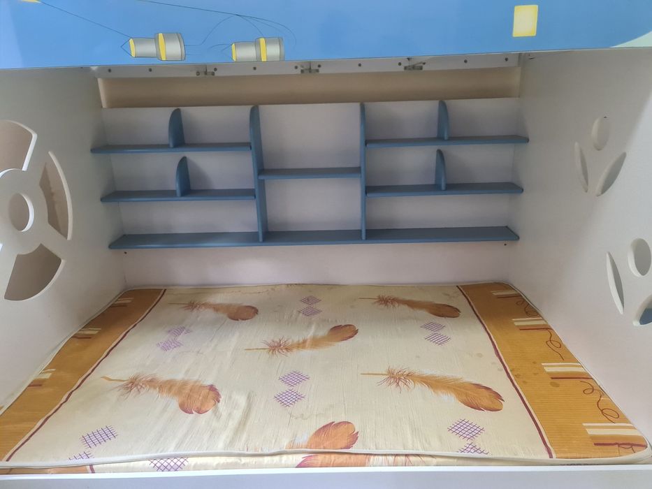 Десткая кровать двухъярусная самолёт