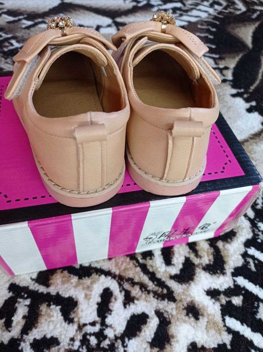 Обувь на девочку