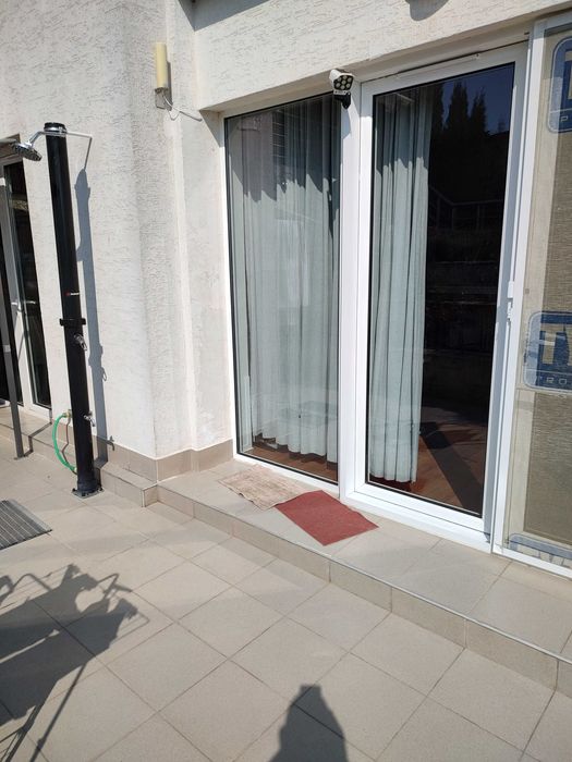 Заменям апартамент в града за къща на село или ще продам.