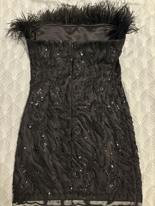 Черна рокля с пера размер М