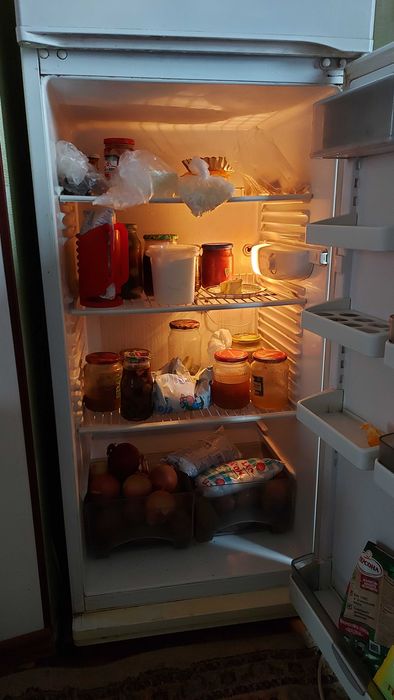 Холодильник " Atlant " продам