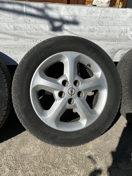 Гуми  с  джанти.