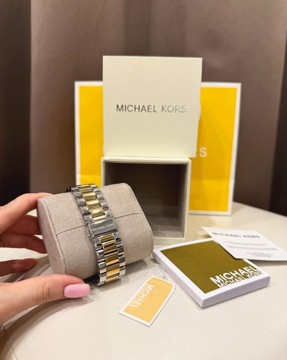 Новые часы Micheal Kors
