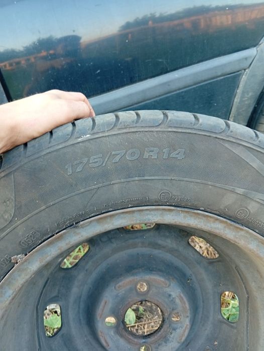 Продам летнюю резину