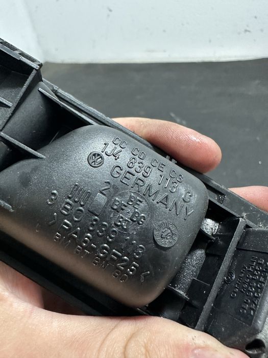 Maner interior usa stanga spate Volkswagen Vw Passat B5.5 Golf 4