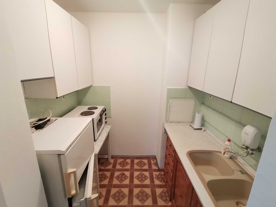 Дава се под наем Двустаен апартамент в Бургас, Славейков - 55 кв.м за 255 € - Снимка #3