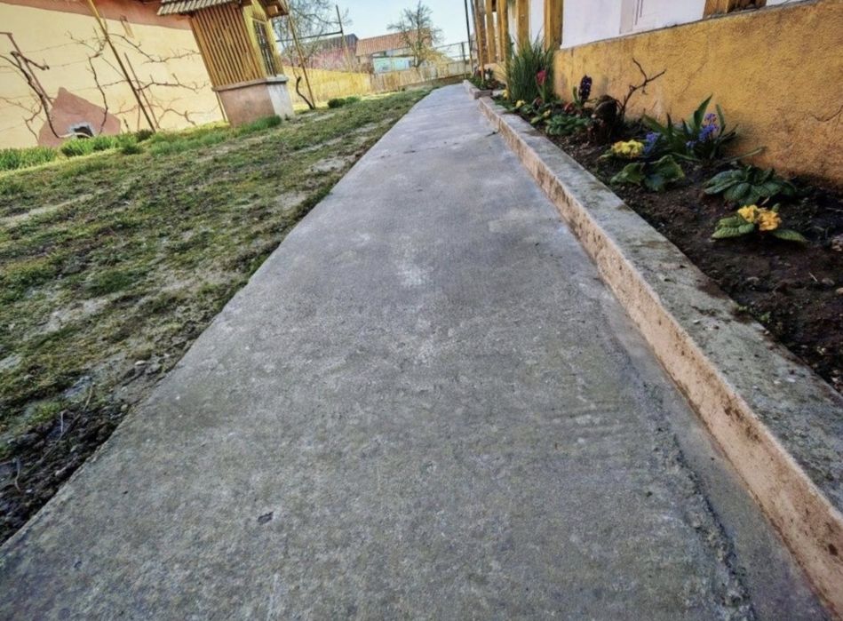 Proprietar, casa frumoasa, Zadareni, 810 mp, toate utilitățile
