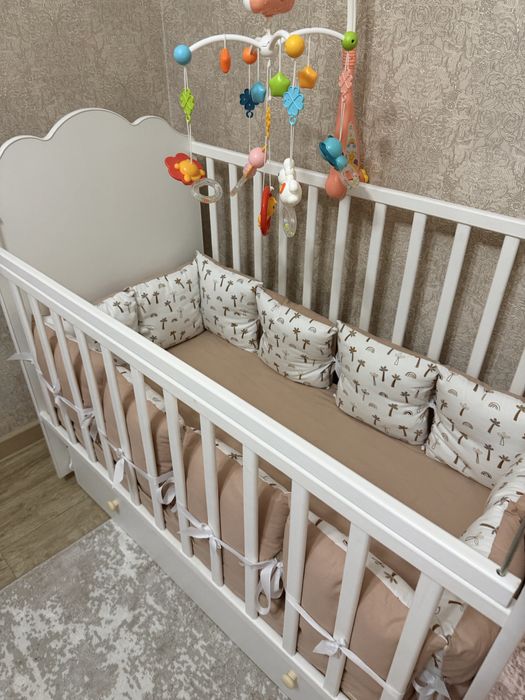 Детская кроватка